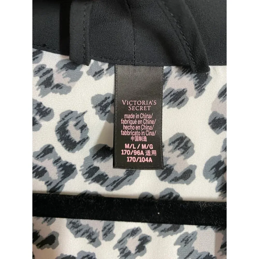 Victoria's Secret Black & White Animal Print Handkerchief Kimono Robe MEDIUM